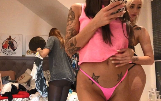 Bol külotlu ateşli amatör sıkı amcıklı kızlarla külot ve göğüslü külot partisini deneyin