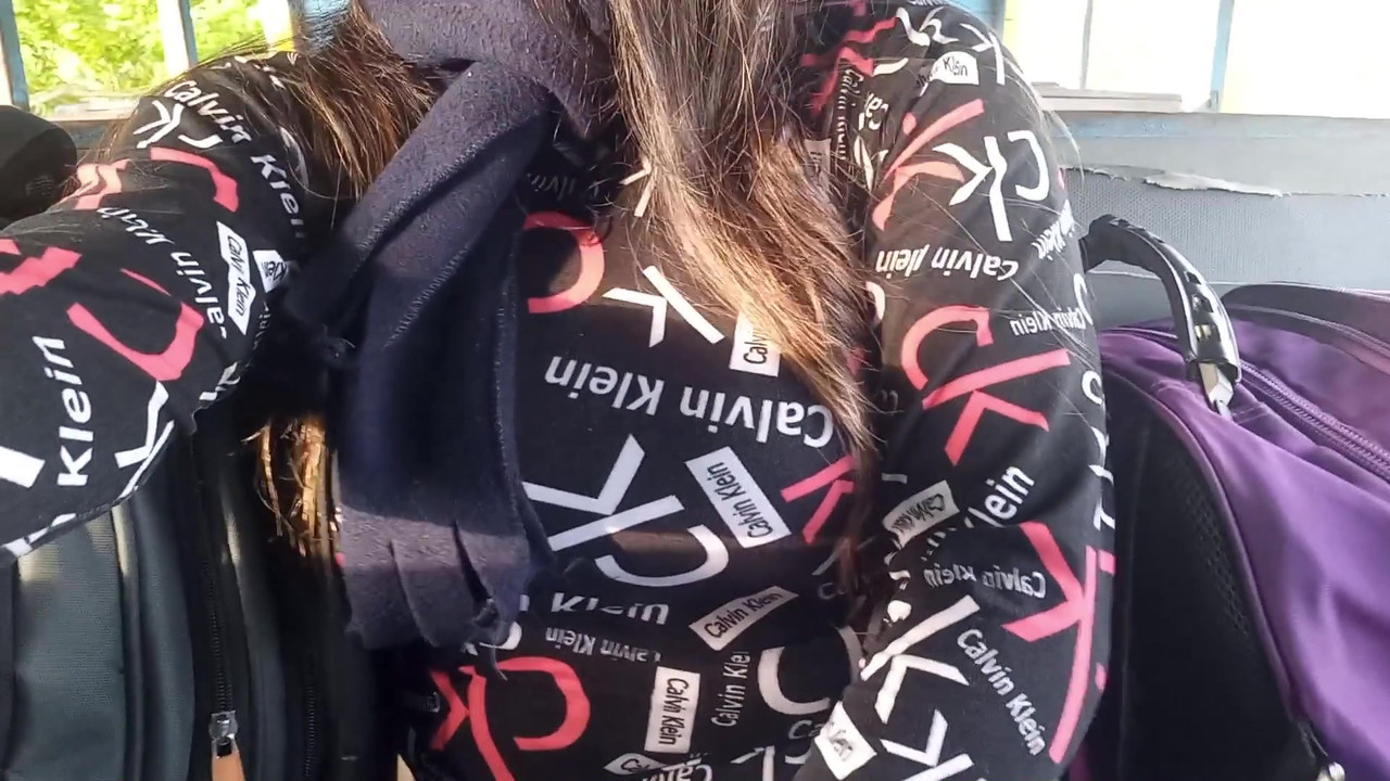 WE DID IT ON THE BUS!! I MET A BITCH WHO WAS TRAVELING ON THE BUS AND WE GOT WARM IN THE FULL TRIP