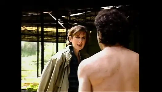 Emmeyi seven ateşli orta yaşlı seksi kadın için İtalyan klasik sikişi