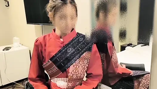 Sahne arkası Taylandlı e-san elbisesi