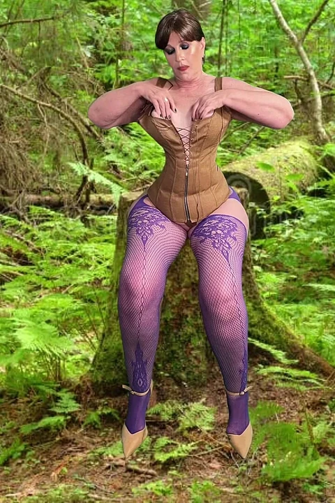 Скачка наездницы бабушки Bambi и трах раком