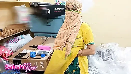 Hizmetçi temizlik odam onu desi seks videosunu parmaklayarak mastürbasyon yaparken yakaladım Hintçe edepsizce konuşuyor tam video