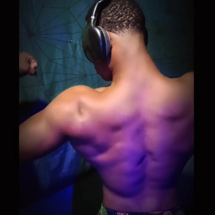 Ronnyfit videosu