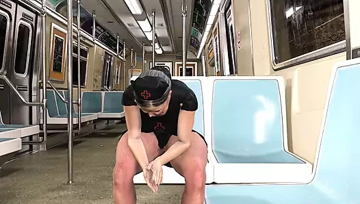 Batshit Crazy'e gidiyor