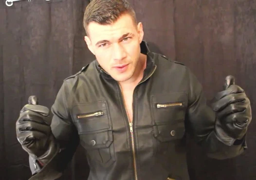 kendini beğenmiş deri mastürbasyon