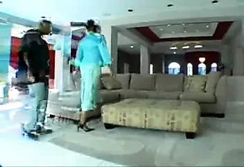 Sıcak kıllı abanoz adım anne