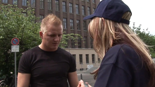 Alman polis kadınları doyumsuz ep 2