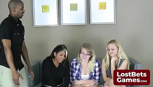 Oyuncu Toprak ve Ateş şakası ve yaratıcı taktikler