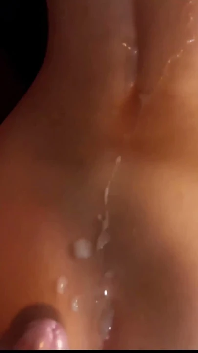 Porno Dan ve Matt Vicky Love'un Fışkıran Amını Takım Olarak Sikiyor! | Klip 3