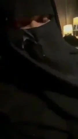 peçe üzerine boşalmak