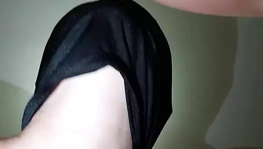 Eş zamanlı analingus ve oral seks ile sallanan orgazm bakış açısı