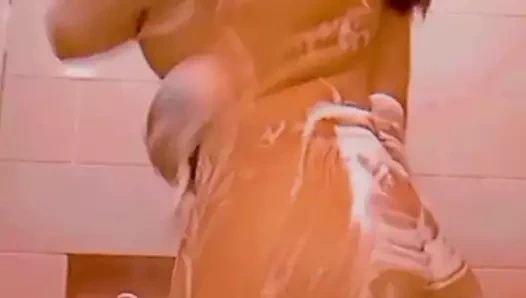 camille4u tarafından seksi kabarcık popo