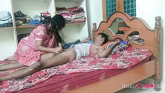 Azgın Hintli evli kadın chudai amının içine boşalıyor