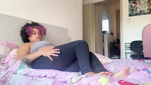 Üvey anne üvey oğlunu uyandırmak için osuruyor ep02