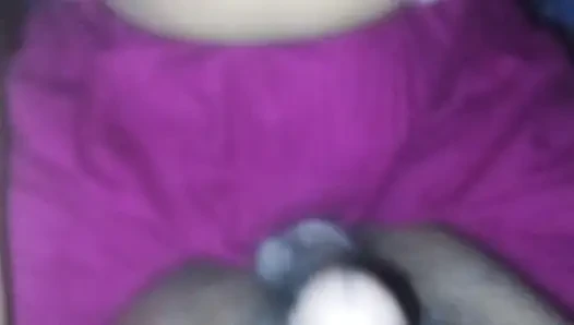 Hintli erkek arkadaş kız arkadaşını sikiyor