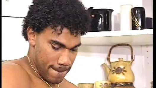 Alman Kapılarının Arkasında Özenle Siktir Edilir - Tam Film