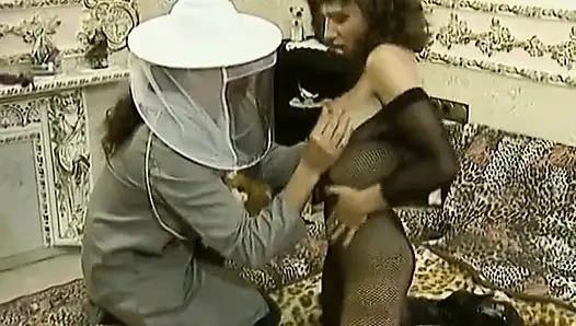 Almanya'dan amatör hatun götünü siktiriyor