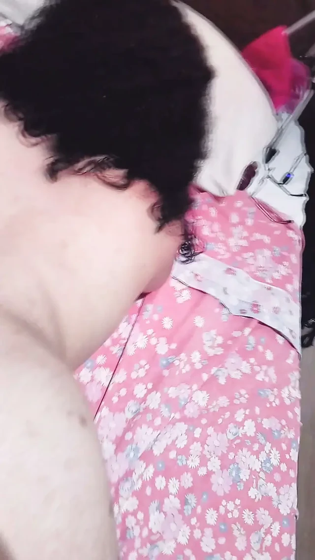 Cuckold Aşağılama Fantezisi Üvey Kız Kardeş Paylaşımı Yetişkin Rol Yapma