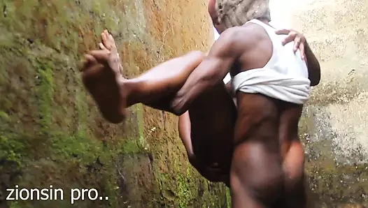 Afrika'da her yer sikiş yeridir