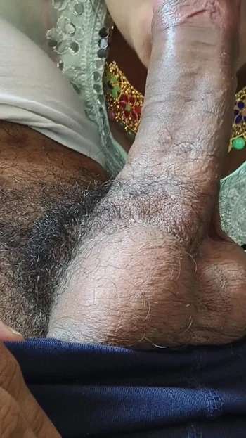 Завораживающий момент из "Первый раз Jija Sali Ki в видео романтического секса, жена Mera Ka Bahan Ke Sath в первый раз в машине трахнули