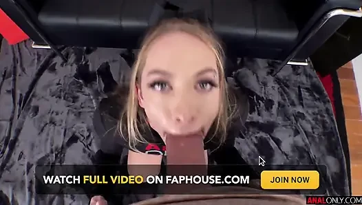 Khloe nasıl memnun olunmasını biliyor