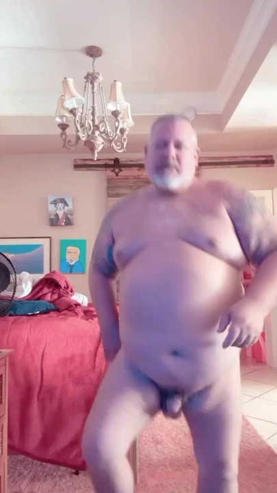 FAT GIANT GRANDPA DANCES NAKED AND ITS VERY EROTIC AND TURNS YOU ON SEXUALLY FOR SOME WEIRD REASON