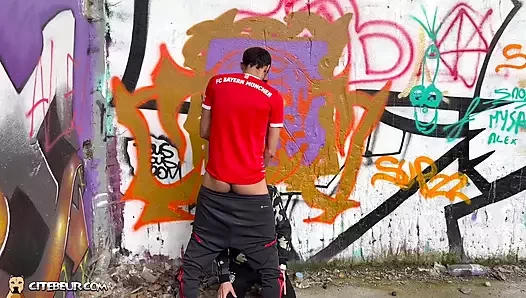 Citebeur.Com - yardım et patron, deliklerim yanıyor!