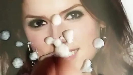 Anna Kendrick boşalıyor 2