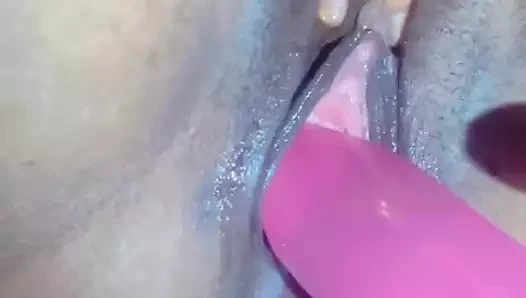 Tatlı inlemem komşularımı uyandırdı