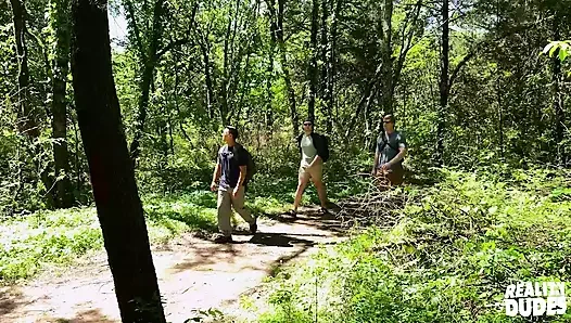 Reality dudes - Parker Heyes Kyle Connors ve Jax Thirio'yu ormanda sikişiyor