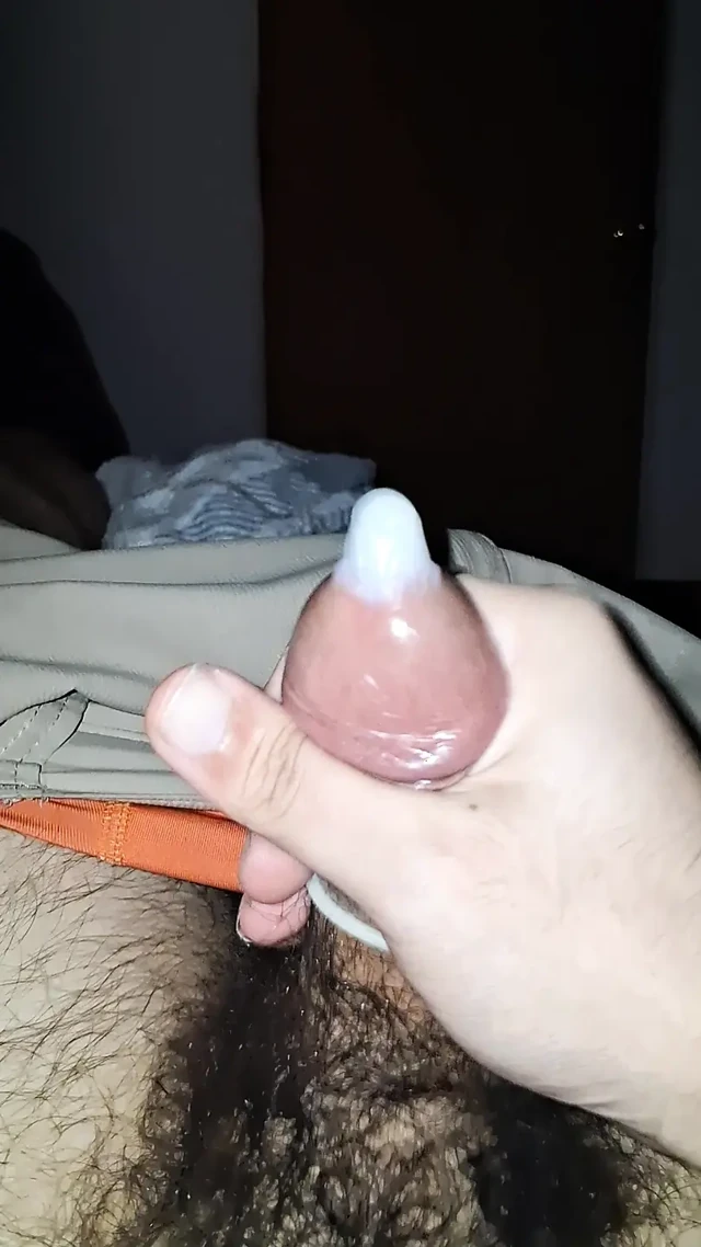 Yarak okşuyor