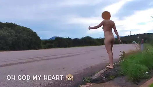 Yok edilen giysilerle otostopçu