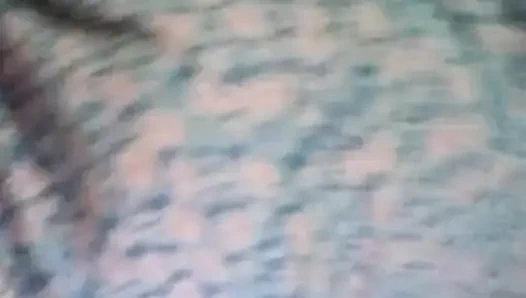 Sri-lankisches mädchen musterbation im badezimmer mit Dildo lust mit dicken möpsen und nasser muschi
