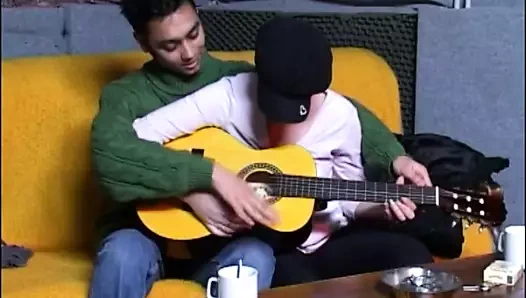 Dik Hollandalı milf bilir seks