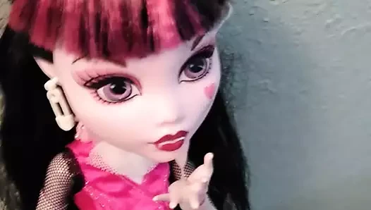 Draculaura yeni boşalma