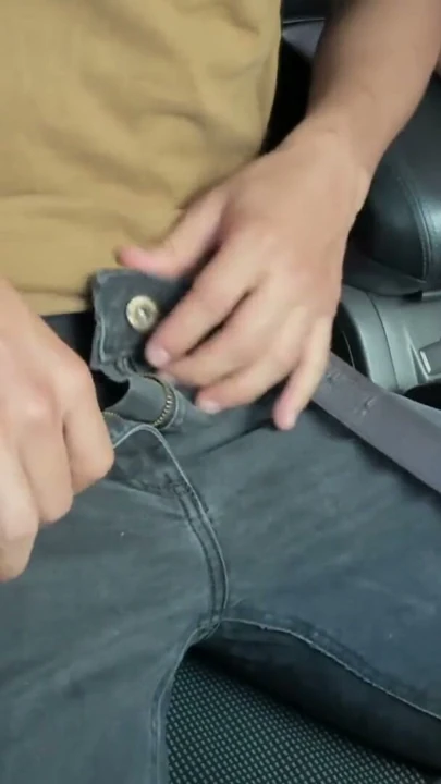 Uber'in hizmetini beğendim ve ona bedenimle ödeme yapması için ikna ettim | Clip 1