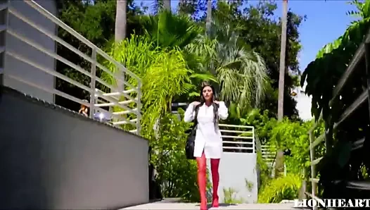 Doktor benimle seks yapıyor