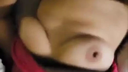 Beni sert sik, kadın amından sikiliyor