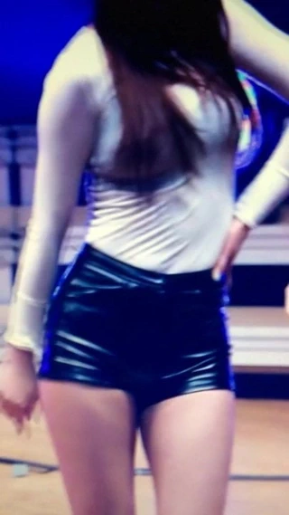 Lütfen seolhyun için boşalmak!