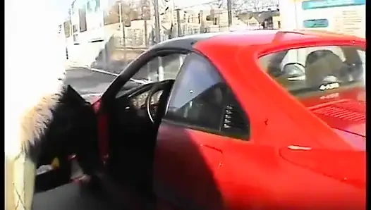 Sarışın sürtük edepsiz zihinlerini yabancıya gösteriyor
