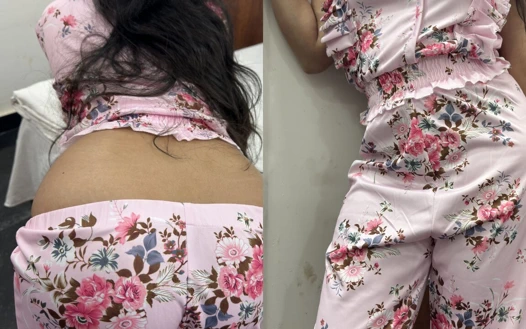 Üvey kız kardeş ne bhai ko apni bekaret todne ka moka diya