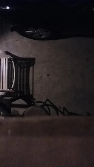 Kapüşonlu şişman siyah göt