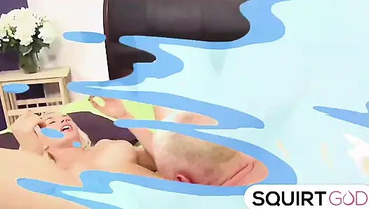 Gigi allens porno dan'in şişman parmaklarıyla anal sikiliyor!