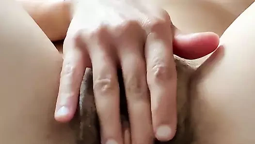 İyi orta yaşlı seksi kadının ve kıllı amının klitorisini ovuşturmalarını izle, Dazzlingfacegirl