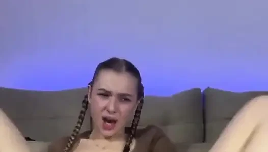 Büyük zenci yarağı dildo ile anal