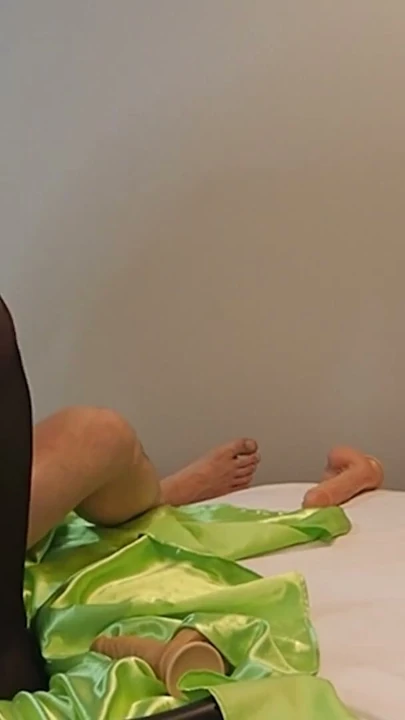 hardcore homemade fist fucking of squirting nymphomaniac pussy | Clip 3