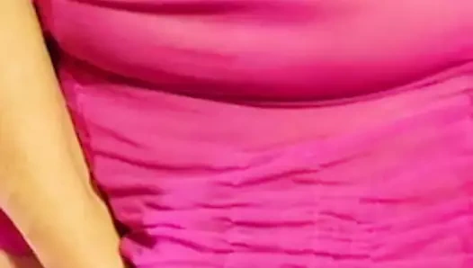 Kadın kılıklı sürtük itaat ediyor