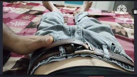 Vay canına üvey erkek kardeşim ilk kez büyük canavar yarağımı elimde tutuyor