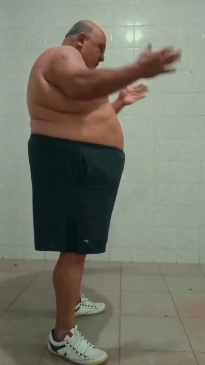 Bubba Güreşi'nin tam önünde duruyorsunuz!