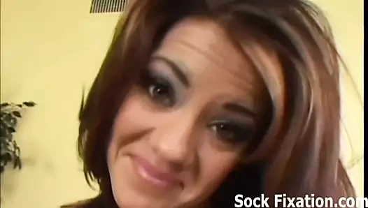 Yumuşak yağlı ayaklarımı sikeyim